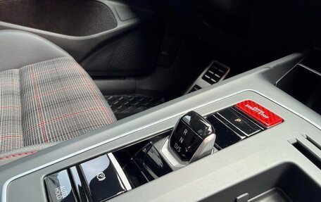 Volkswagen Golf GTI, 2023 год, 4 677 700 рублей, 15 фотография