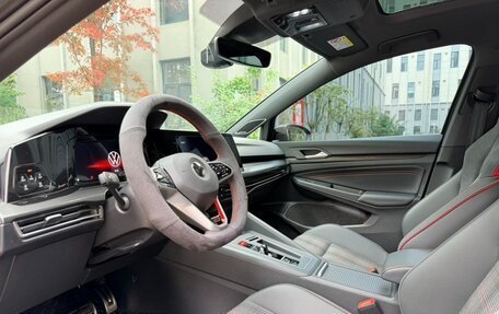 Volkswagen Golf GTI, 2023 год, 4 677 700 рублей, 10 фотография