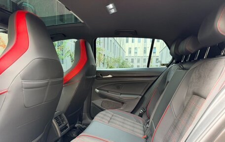 Volkswagen Golf GTI, 2023 год, 4 677 700 рублей, 16 фотография