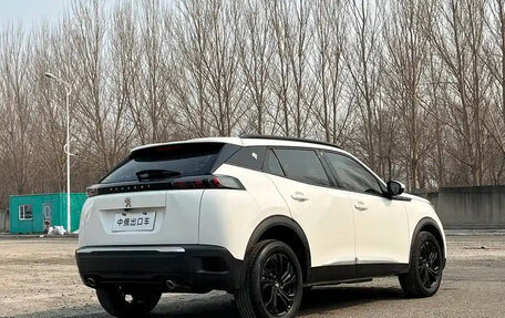 Peugeot 2008 II, 2022 год, 1 430 000 рублей, 4 фотография