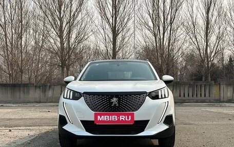 Peugeot 2008 II, 2022 год, 1 430 000 рублей, 2 фотография