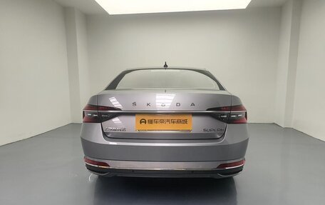 Skoda Superb III рестайлинг, 2023 год, 1 590 000 рублей, 10 фотография
