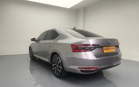 Skoda Superb III рестайлинг, 2023 год, 1 590 000 рублей, 8 фотография