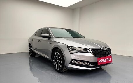 Skoda Superb III рестайлинг, 2023 год, 1 590 000 рублей, 5 фотография