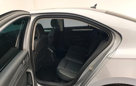 Skoda Superb III рестайлинг, 2023 год, 1 590 000 рублей, 17 фотография
