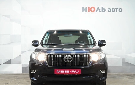 Toyota Land Cruiser Prado 150 рестайлинг 2, 2020 год, 5 200 000 рублей, 2 фотография