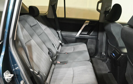 Toyota Land Cruiser Prado 150 рестайлинг 2, 2020 год, 5 200 000 рублей, 13 фотография