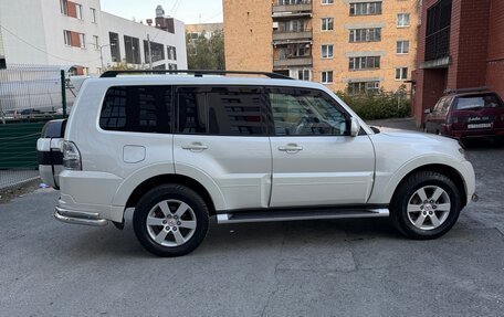 Mitsubishi Pajero IV, 2014 год, 3 150 000 рублей, 2 фотография