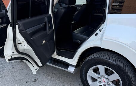 Mitsubishi Pajero IV, 2014 год, 3 150 000 рублей, 4 фотография