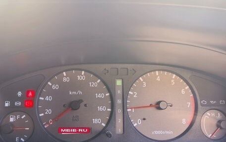 Nissan Bluebird XI, 2000 год, 230 000 рублей, 6 фотография