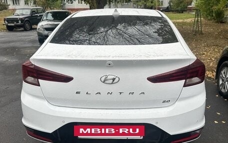 Hyundai Elantra VI рестайлинг, 2019 год, 1 860 000 рублей, 8 фотография