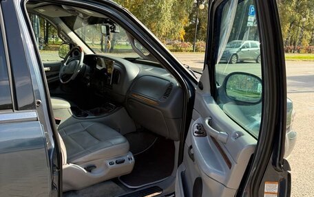 Lincoln Navigator, 2001 год, 1 110 000 рублей, 14 фотография
