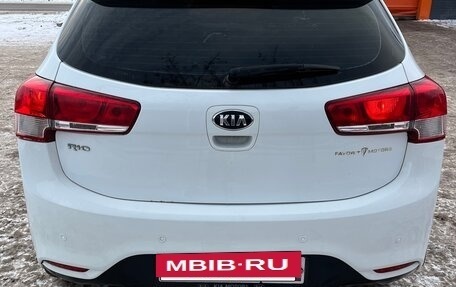 KIA Rio III рестайлинг, 2016 год, 900 000 рублей, 2 фотография