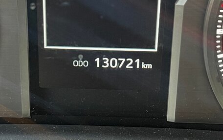 Toyota Land Cruiser Prado 150 рестайлинг 2, 2021 год, 7 500 000 рублей, 9 фотография