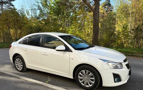 Chevrolet Cruze II, 2013 год, 745 000 рублей, 3 фотография