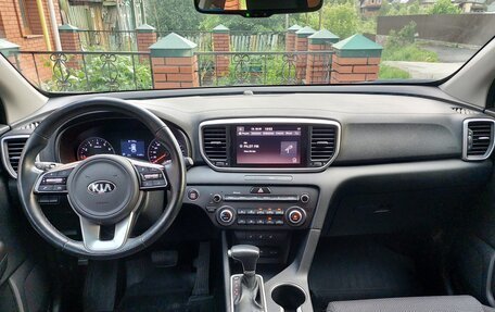 KIA Sportage IV рестайлинг, 2021 год, 2 670 000 рублей, 12 фотография