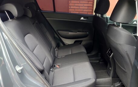 KIA Sportage IV рестайлинг, 2021 год, 2 670 000 рублей, 30 фотография