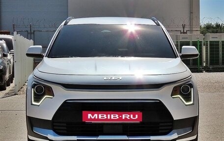 KIA Niro, 2023 год, 1 990 000 рублей, 2 фотография