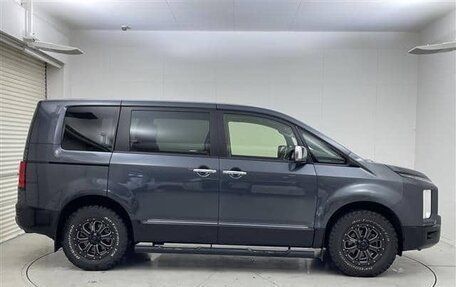 Mitsubishi Delica D:5 I, 2023 год, 2 620 000 рублей, 8 фотография