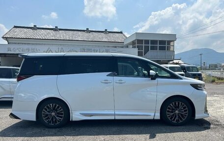 Toyota Vellfire, 2025 год, 7 300 000 рублей, 3 фотография