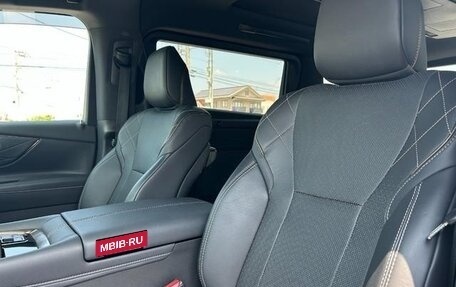 Toyota Vellfire, 2025 год, 7 300 000 рублей, 19 фотография