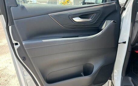 Toyota Vellfire, 2025 год, 7 300 000 рублей, 24 фотография