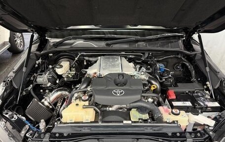 Toyota Hilux VIII, 2024 год, 4 300 000 рублей, 25 фотография