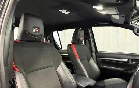 Toyota Hilux VIII, 2024 год, 4 300 000 рублей, 32 фотография