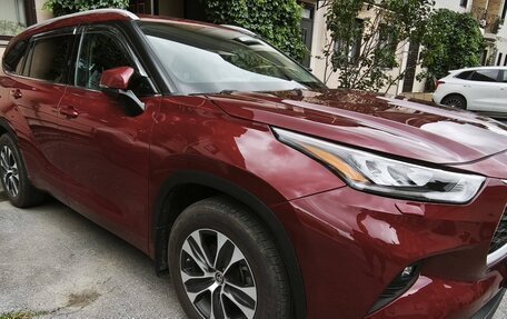 Toyota Highlander, 2021 год, 4 500 000 рублей, 3 фотография