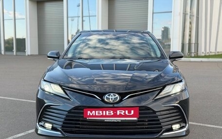 Toyota Camry, 2023 год, 3 150 000 рублей, 2 фотография