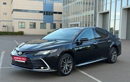 Toyota Camry, 2023 год, 3 150 000 рублей, 3 фотография