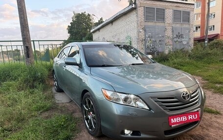 Toyota Camry, 2008 год, 1 250 000 рублей, 2 фотография