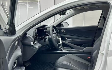 Hyundai Elantra, 2023 год, 1 357 000 рублей, 9 фотография