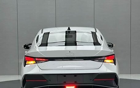 Hyundai Elantra, 2023 год, 1 357 000 рублей, 5 фотография