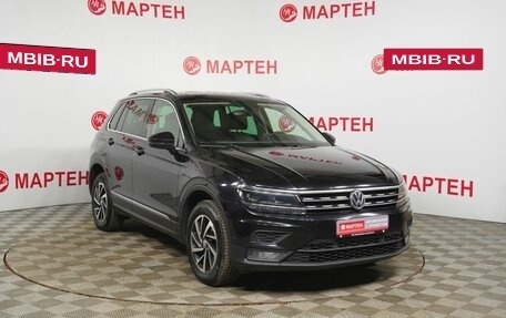Volkswagen Tiguan II, 2018 год, 2 298 000 рублей, 3 фотография