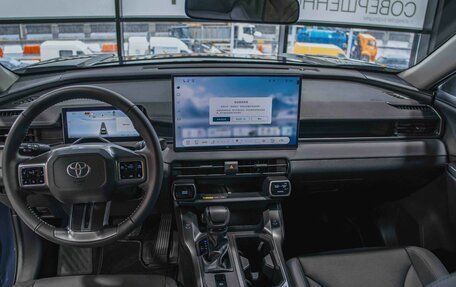 Toyota RAV4, 2026 год, 4 350 000 рублей, 13 фотография