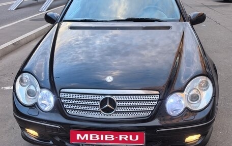 Mercedes-Benz C-Класс, 2007 год, 590 000 рублей, 4 фотография