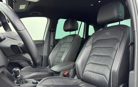 Volkswagen Tiguan II, 2021 год, 4 200 000 рублей, 16 фотография