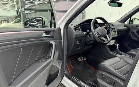 Volkswagen Tiguan II, 2021 год, 4 200 000 рублей, 24 фотография