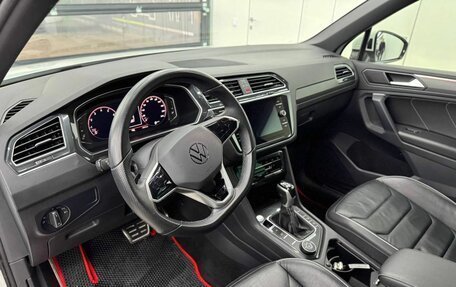Volkswagen Tiguan II, 2021 год, 4 200 000 рублей, 23 фотография