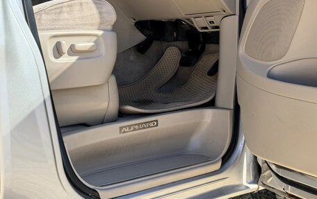 Toyota Alphard III, 2005 год, 570 000 рублей, 15 фотография