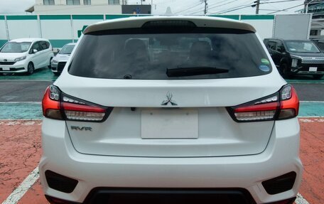 Mitsubishi RVR III рестайлинг, 2023 год, 1 615 000 рублей, 9 фотография