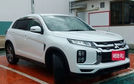 Mitsubishi RVR III рестайлинг, 2023 год, 1 615 000 рублей, 5 фотография