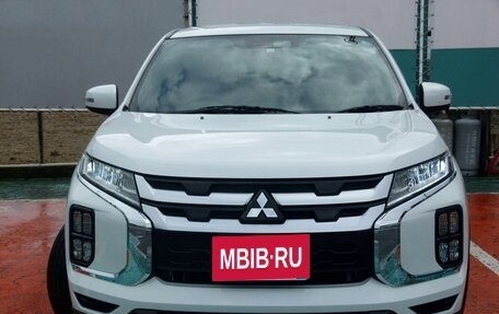 Mitsubishi RVR III рестайлинг, 2023 год, 1 615 000 рублей, 3 фотография