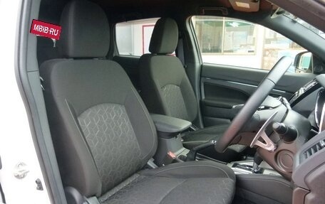 Mitsubishi RVR III рестайлинг, 2023 год, 1 615 000 рублей, 17 фотография