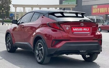 Toyota C-HR I рестайлинг, 2023 год, 1 835 000 рублей, 6 фотография