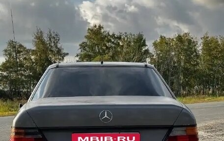 Mercedes-Benz E-Класс, 1992 год, 210 000 рублей, 5 фотография