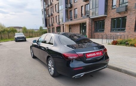 Mercedes-Benz E-Класс, 2021 год, 2 450 000 рублей, 4 фотография