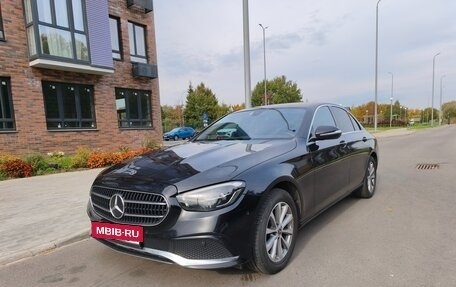 Mercedes-Benz E-Класс, 2021 год, 2 450 000 рублей, 2 фотография
