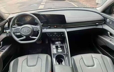 Hyundai Elantra, 2023 год, 1 230 333 рублей, 8 фотография